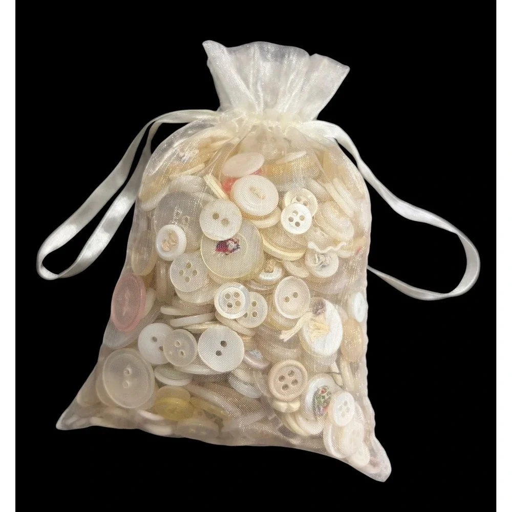 Vintage White Cream Button Huge Lot 600+ Bulk Mixed Sizes Crafts Sewing